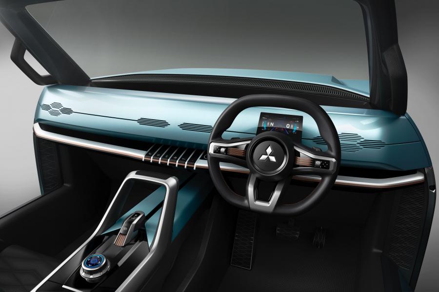 Торпедо Mitsubishi MI-TECH Concept 2019 года  (фото 7 из 11)